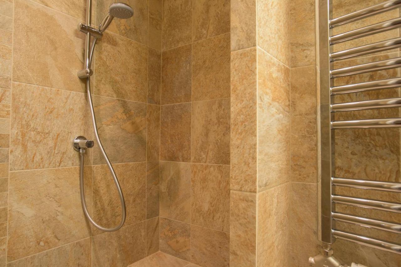 Chain Bridge Studio Apartment بودابست المظهر الخارجي الصورة