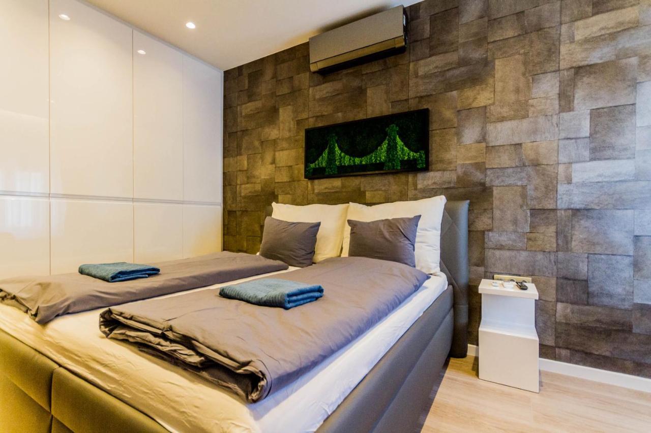 Chain Bridge Studio Apartment بودابست المظهر الخارجي الصورة