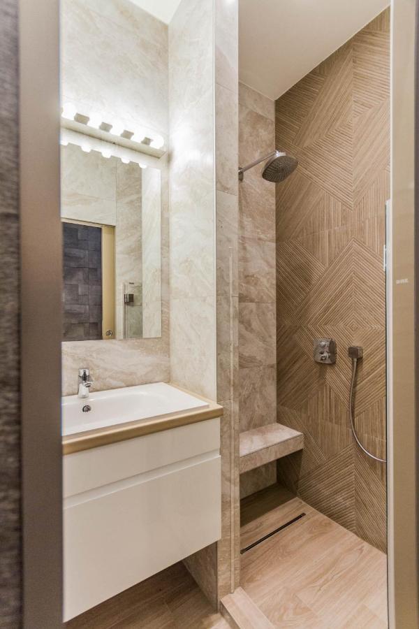 Chain Bridge Studio Apartment بودابست المظهر الخارجي الصورة