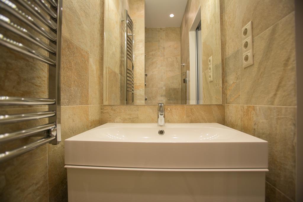 Chain Bridge Studio Apartment بودابست المظهر الخارجي الصورة